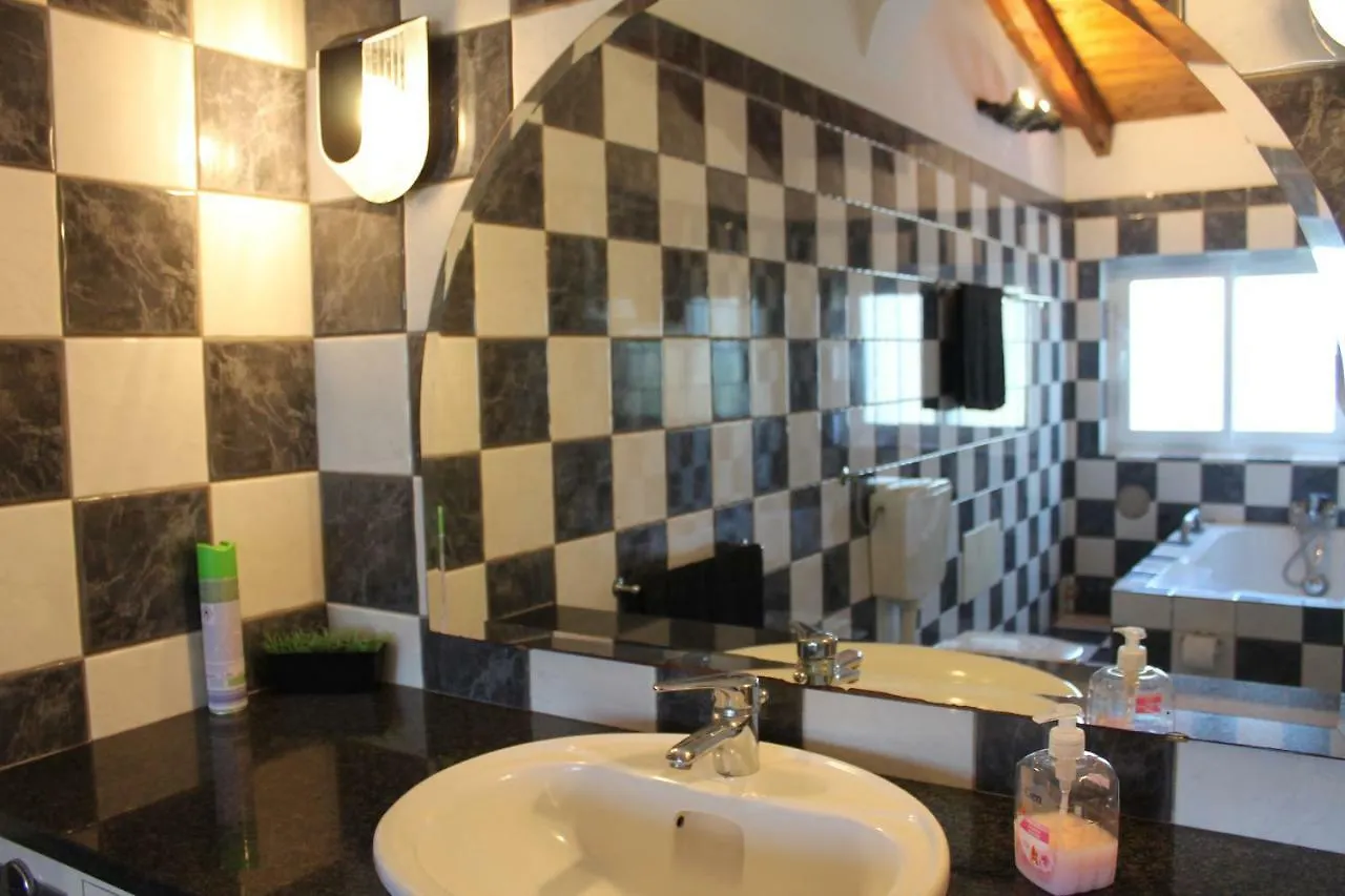 Villa Alegria Lagos 0*,